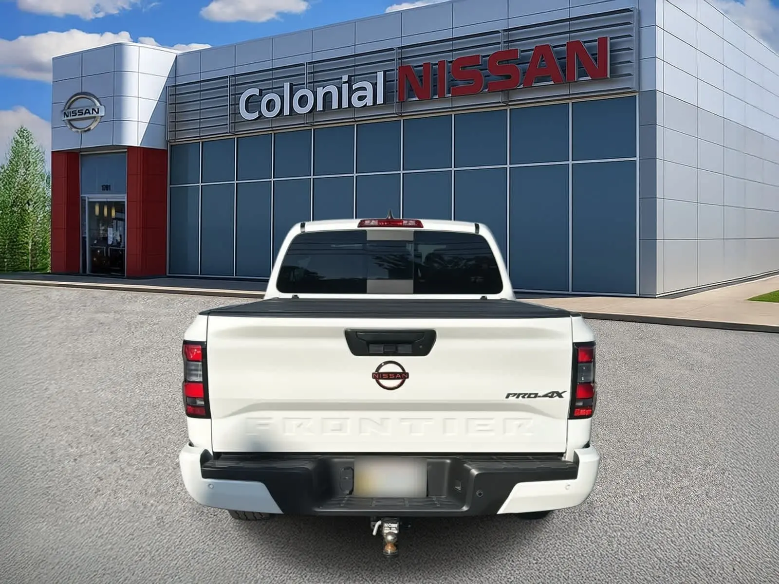 2023 Nissan Frontier PRO-4X photo 2