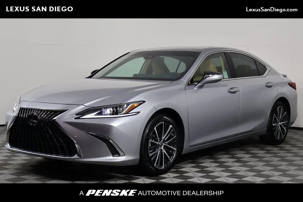 2025 Lexus ES Hybrid 300h's photo