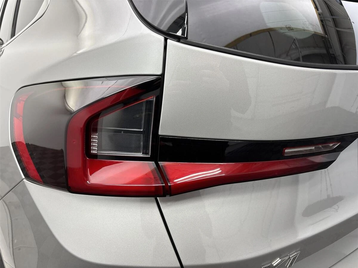 2025 BMW X1 28i - Photo 19