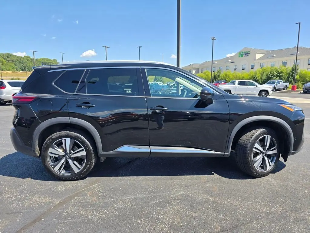 2023 Nissan Rogue SL photo 8