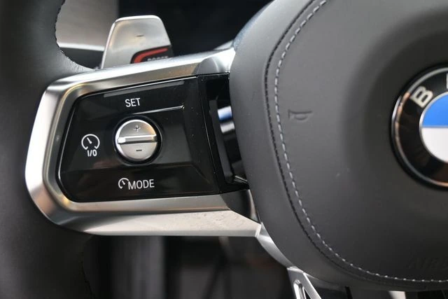 2025 BMW 7 Series 760i - Photo 28