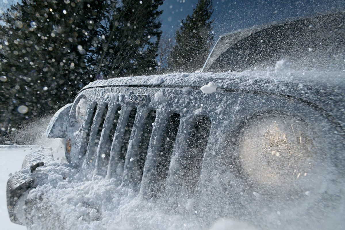 Jeep Front Fascia in Snow