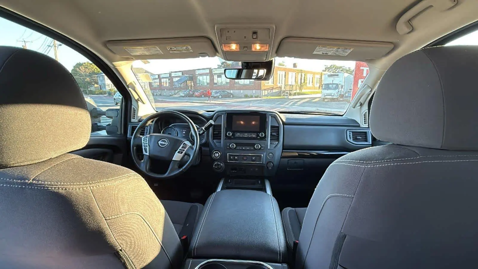 2024 Nissan Titan SV photo 18