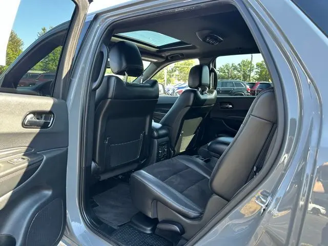 2022 Dodge Durango R/T photo 18