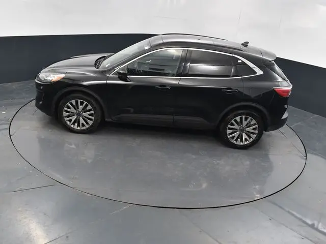 2022 Ford Escape Titanium photo 22