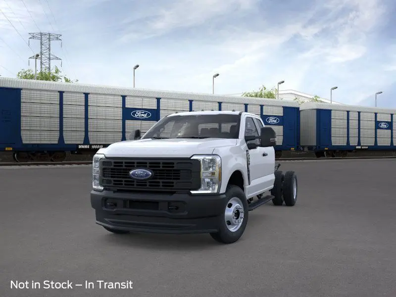 2026 Ford F-350 photo 3