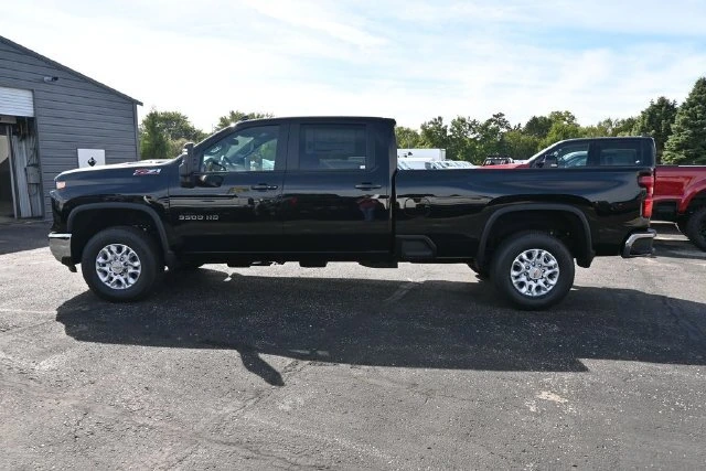 2026 Chevrolet Silverado 3500HD LT - Photo 8