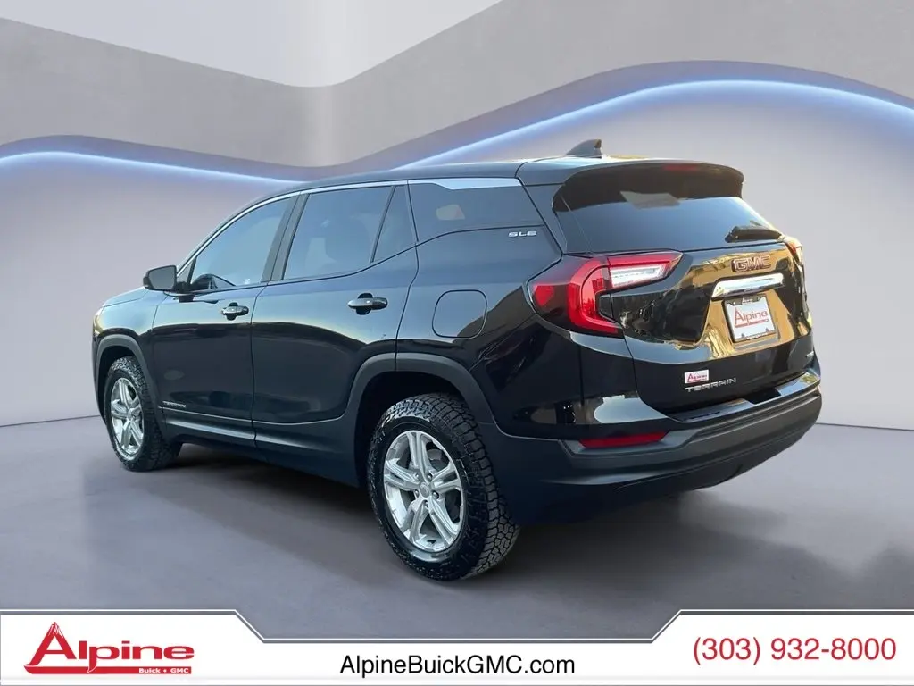 2022 Gmc Terrain SLE photo 2