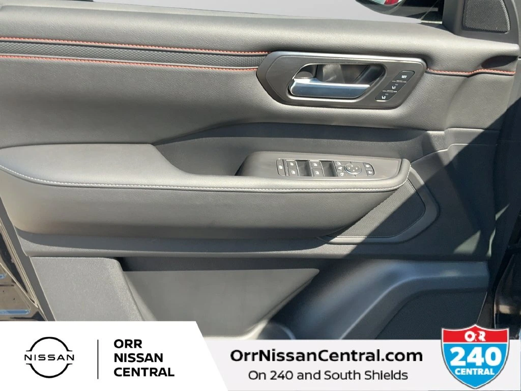 2026 Nissan Armada PRO-4X - Photo 16