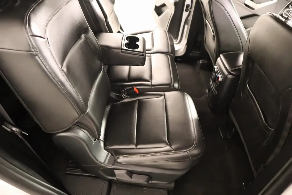 2023 Ford Explorer XLT photo 14