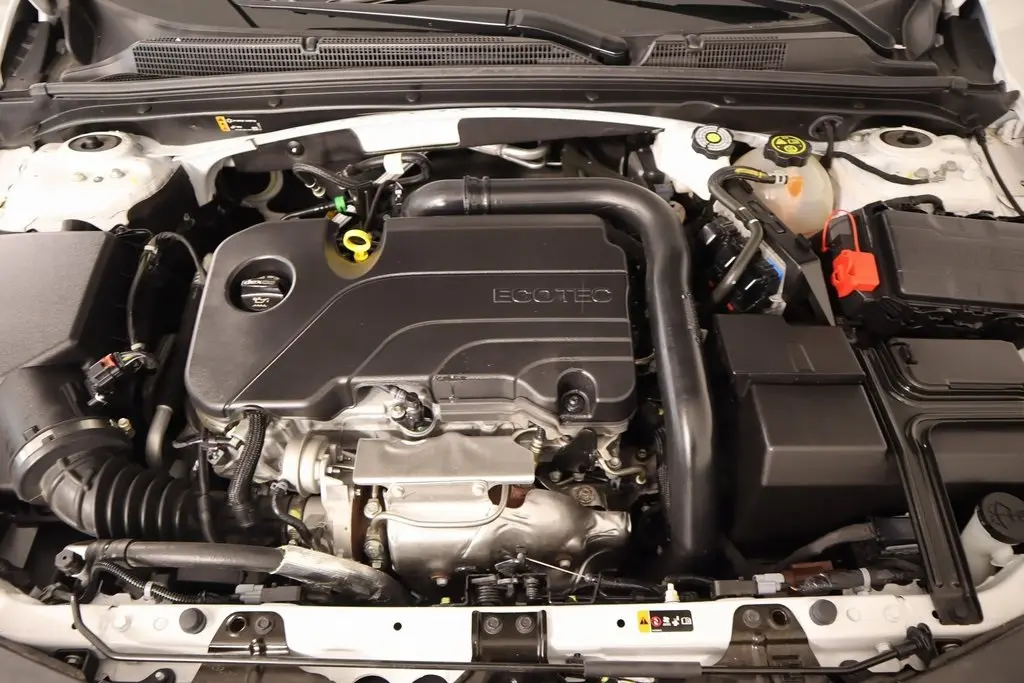 2024 Chevrolet Malibu 1LT photo 18