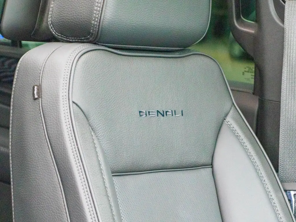 2023 Gmc Yukon XL Denali photo 12