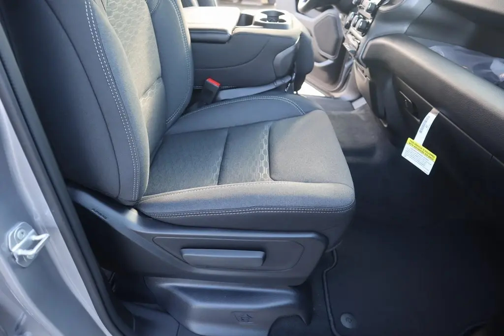 2025 Ram 1500 Tradesman photo 12
