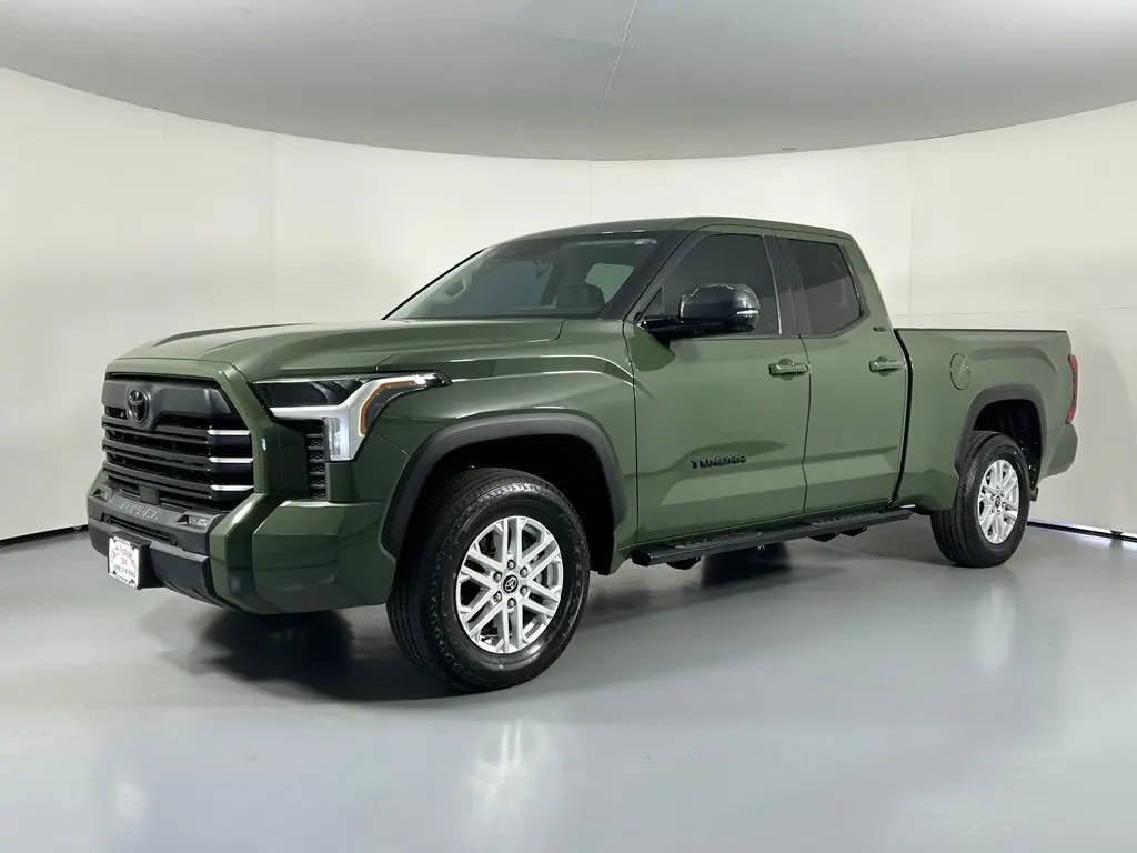 2022 Toyota Tundra SR5 photo 3
