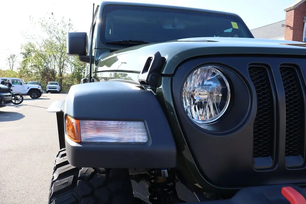 2022 Jeep Wrangler Unlimited Sport photo 3