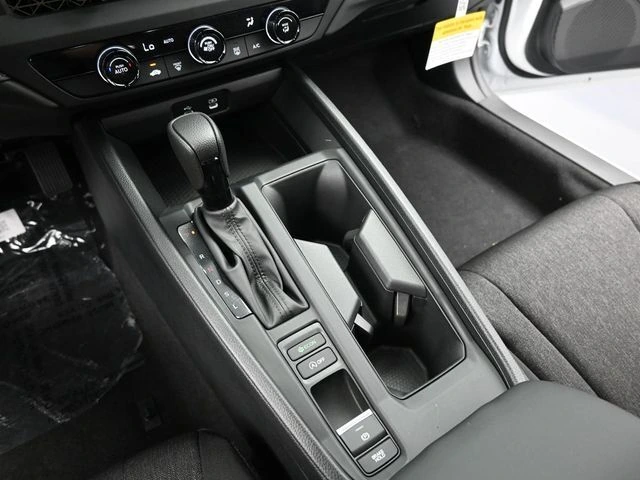 2025 Honda Accord LX - Photo 15