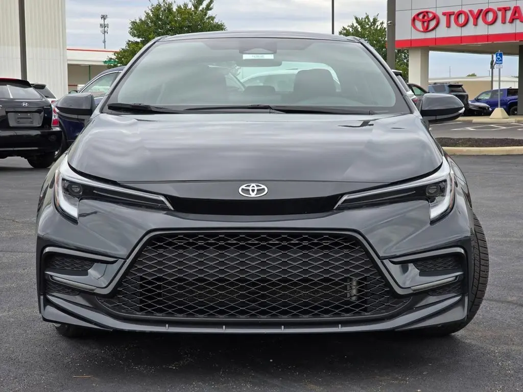 2024 Toyota Corolla SE photo 2