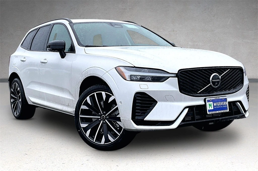 2026 Volvo - image 2