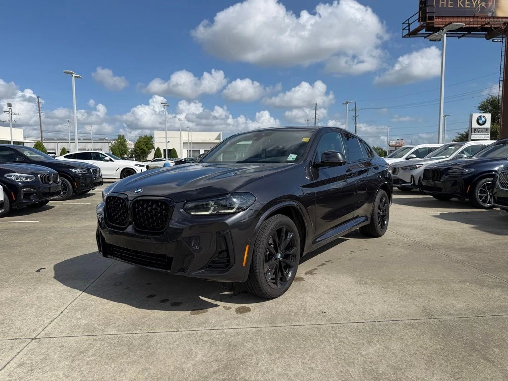 2024 BMW X4 xDrive30i's photo