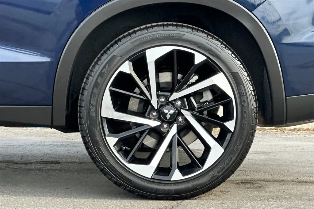 2024 Mitsubishi Outlander SE Ralliart photo 26