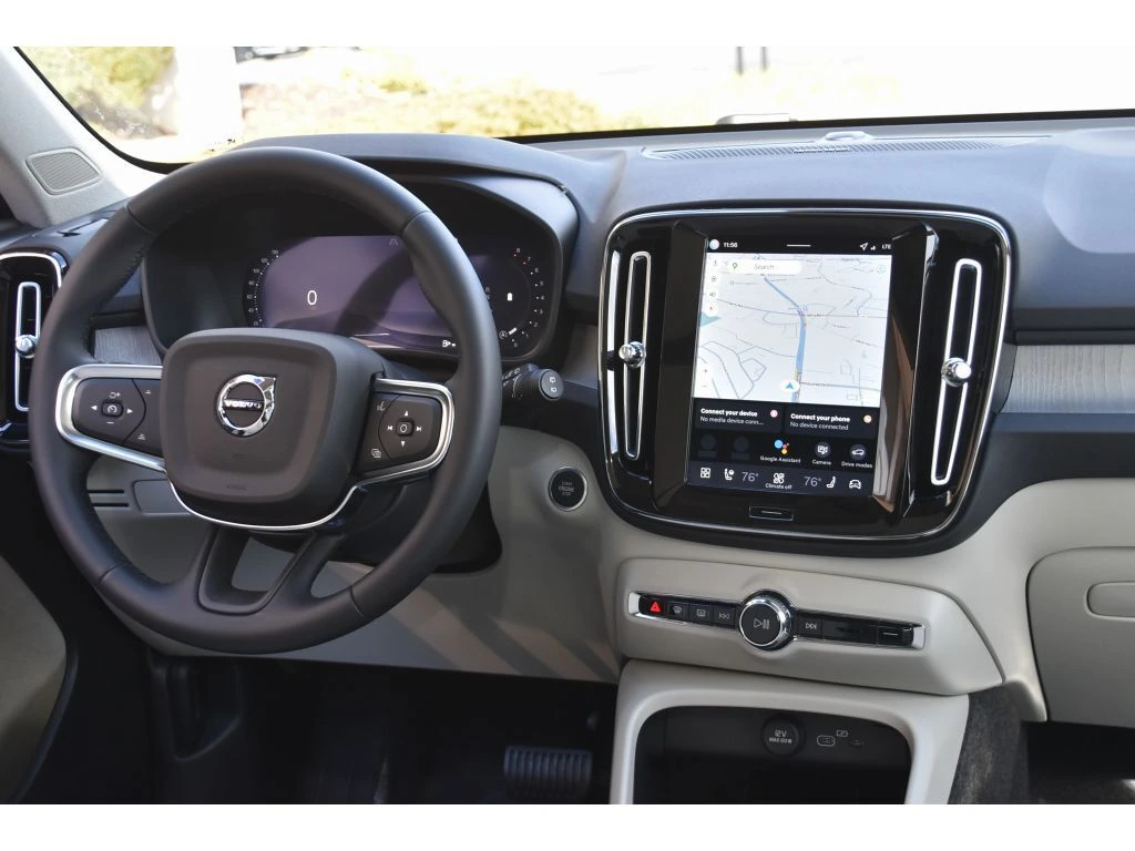 2026 Volvo - image 16