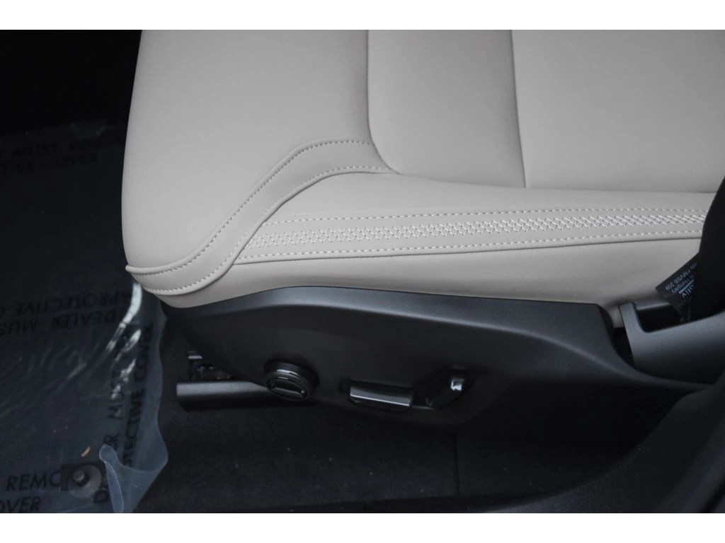 2026 Volvo - image 35