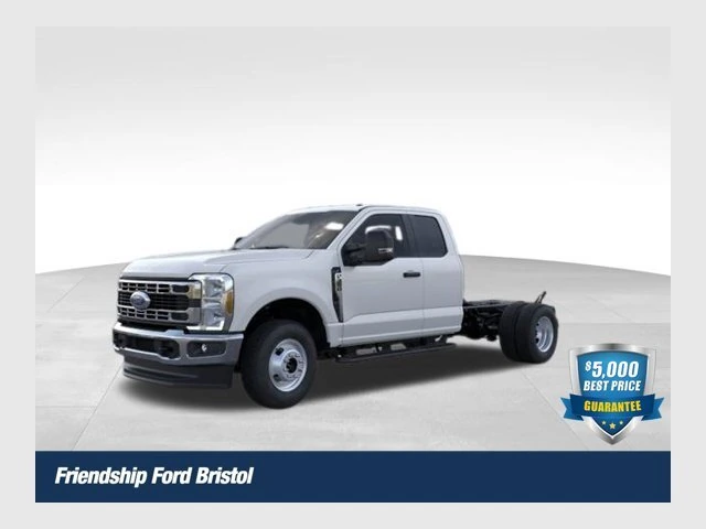 2026 Ford F-350 Super Duty Chassis Cab XL