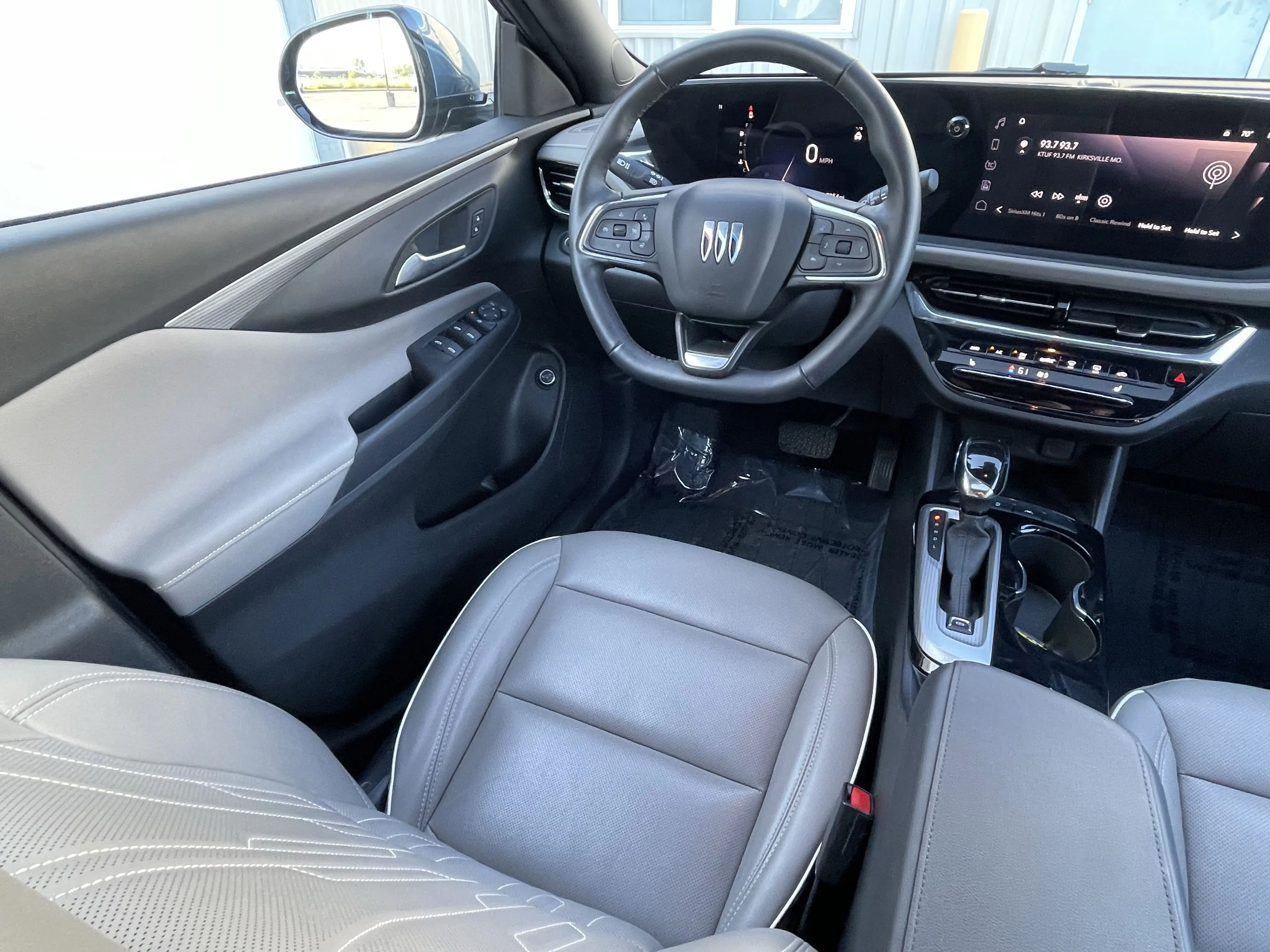 2024 Buick Envista Avenir photo 24