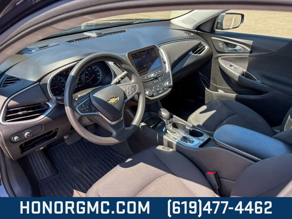 2023 Chevrolet Malibu photo 7