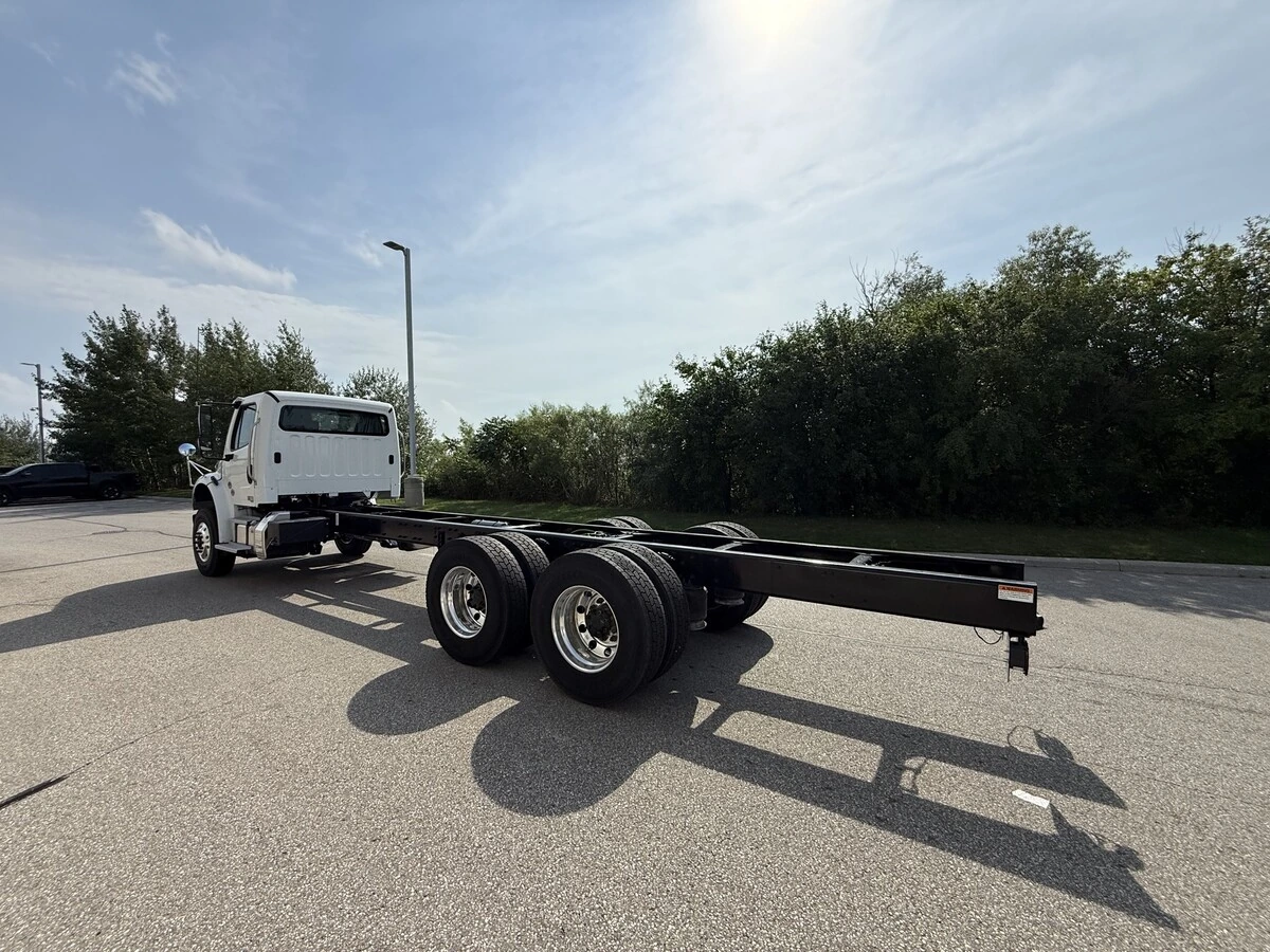 2027 Freightliner M2 106 — photo 6