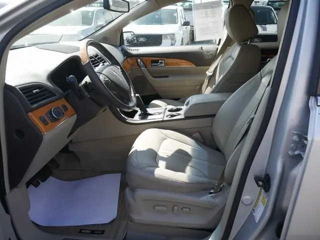 Used 2015 Lincoln MKX Base with VIN 2LMDJ8JK5FBL22489 for sale in Alliance, OH