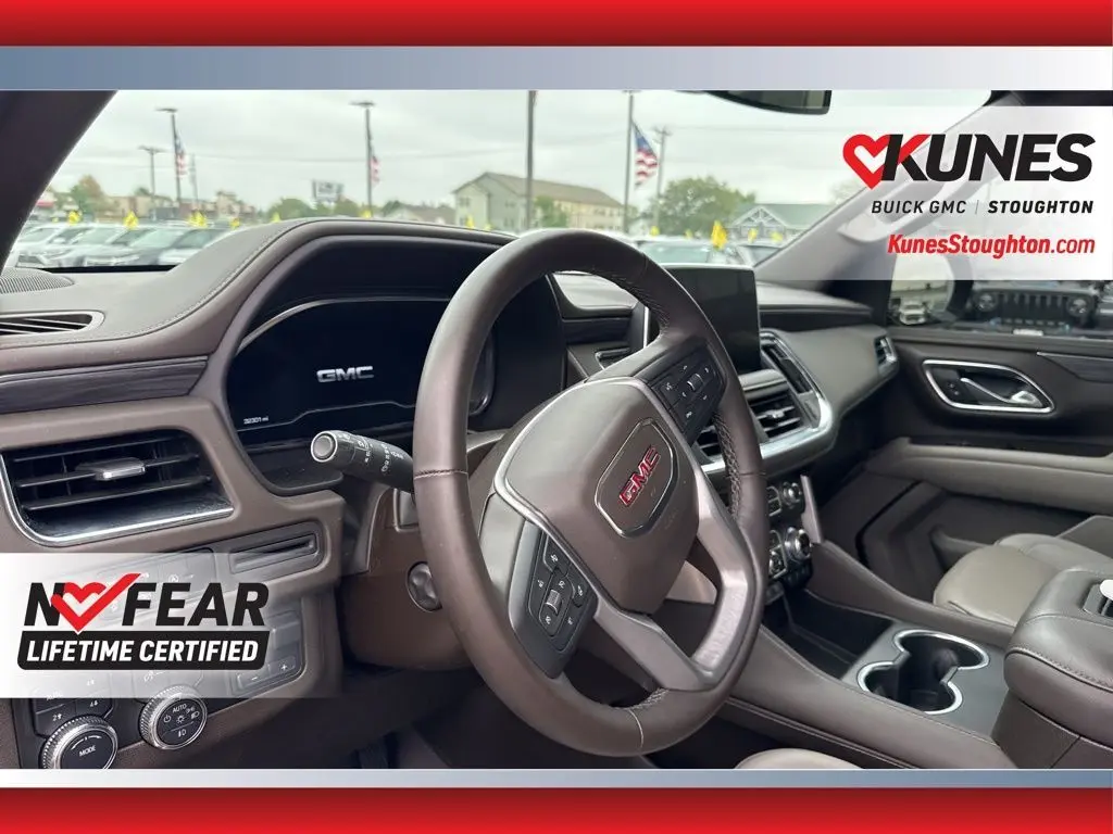 2023 Gmc Yukon XL SLT photo 16