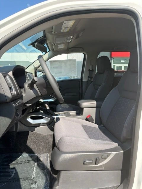 2026 Nissan Frontier SV - Photo 8