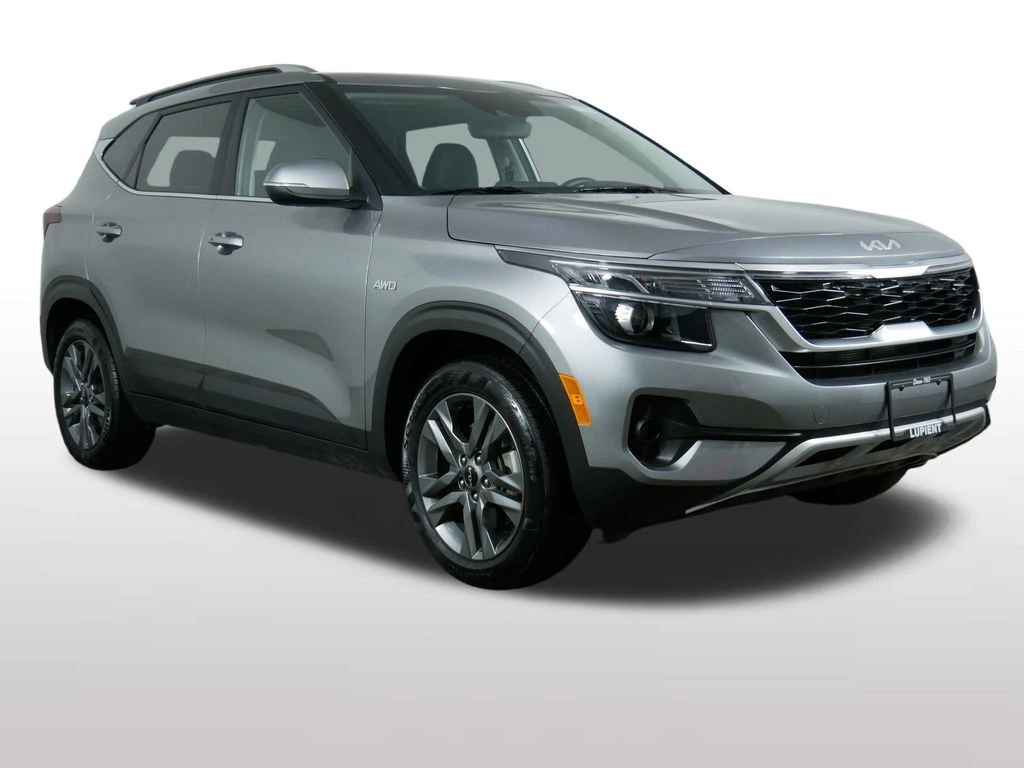 Used 2023 Kia Seltos S with VIN KNDEUCAAXP7446516 for sale in Minneapolis, Minnesota