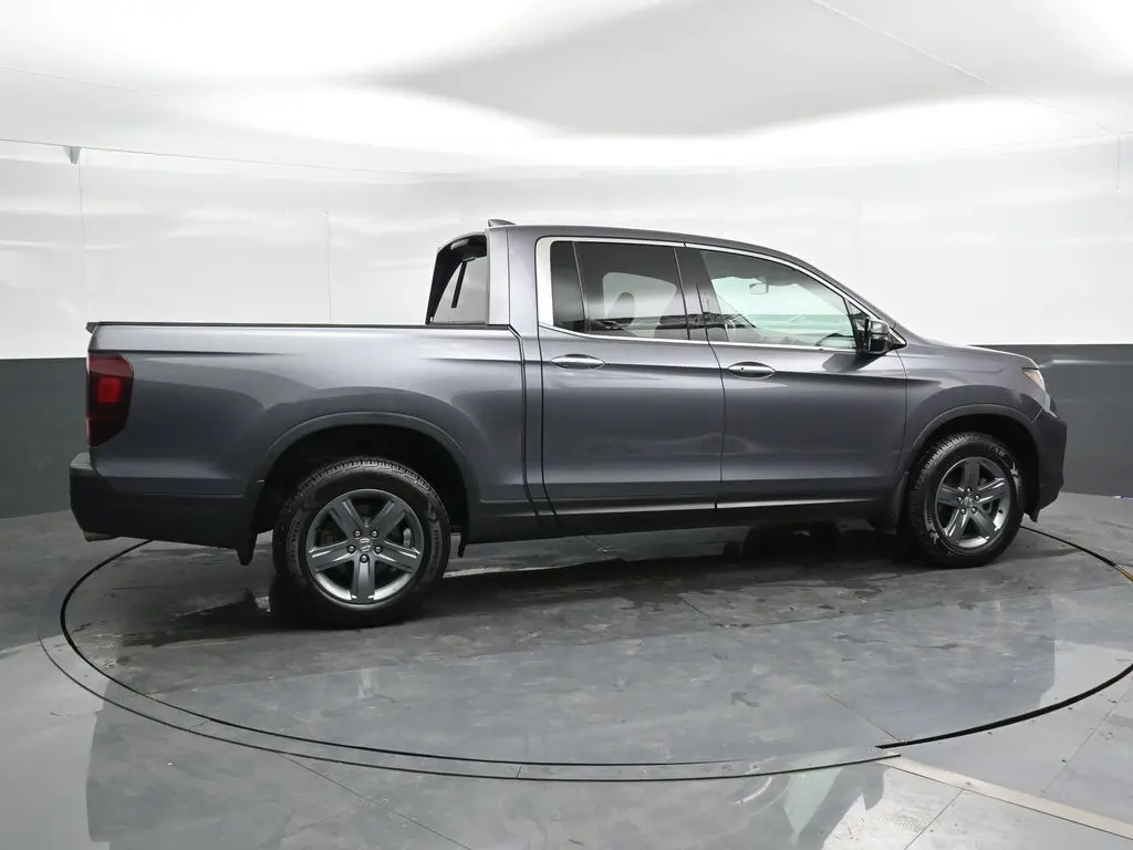 Used 2022 Honda Ridgeline RTL-E with VIN 5FPYK3F79NB004311 for sale in Sycamore, IL