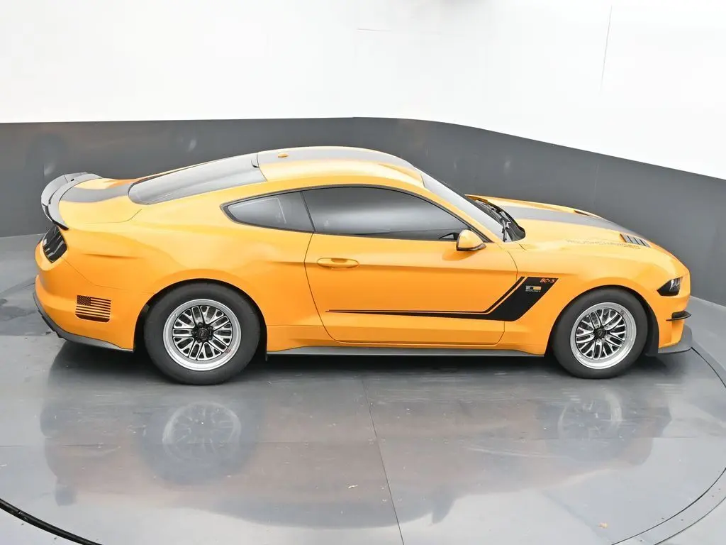 2019 Ford Mustang GT Premium photo 27