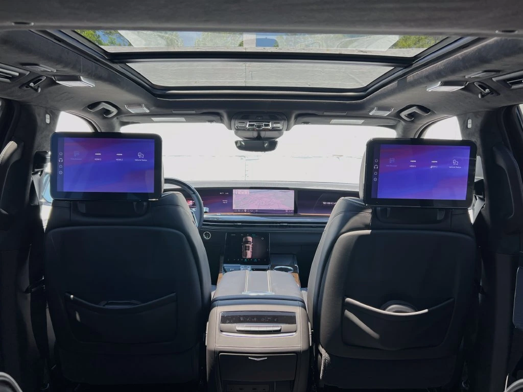 2026 Cadillac Escalade Platinum Luxury - Photo 42