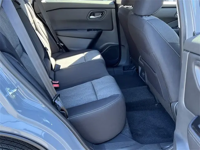 2026 Nissan Rogue SV photo 19