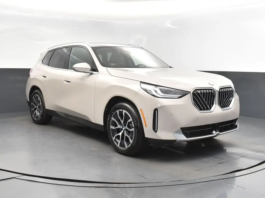 2026 BMW X3 30's photo