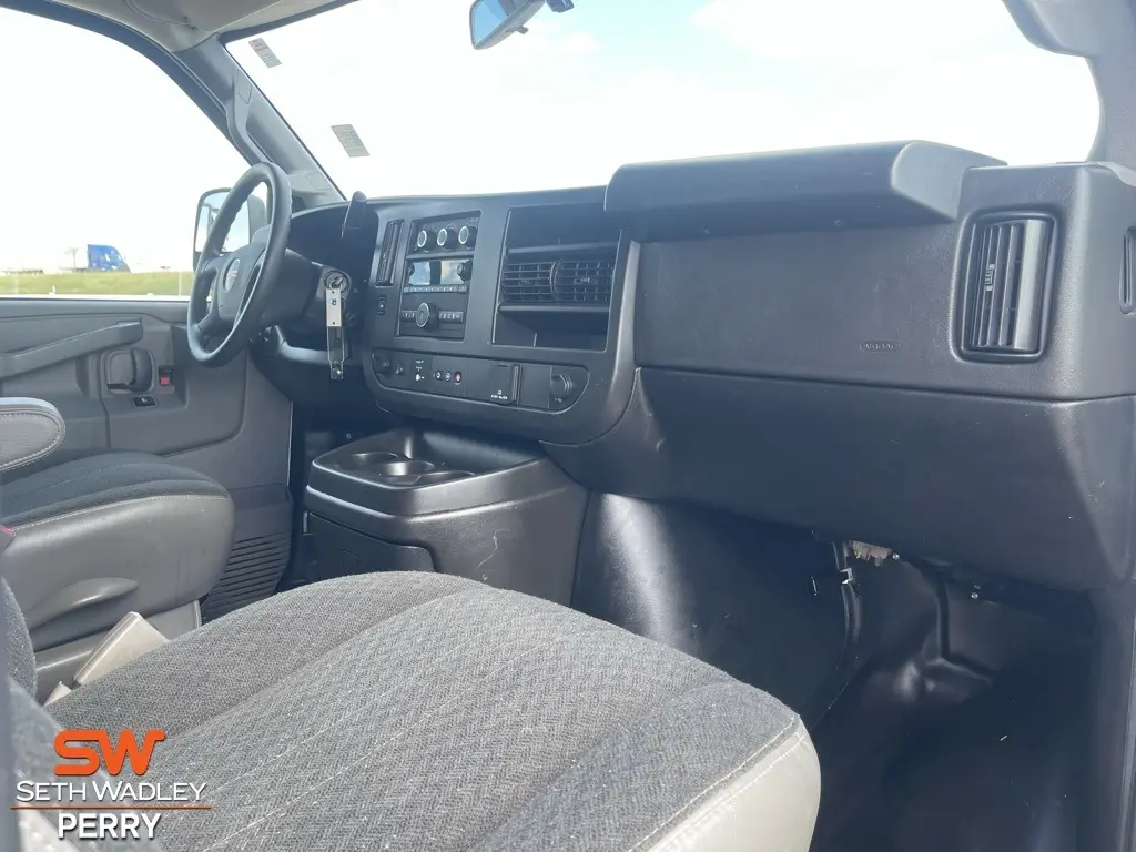 2024 Gmc Savana 2500 Cargo photo 11