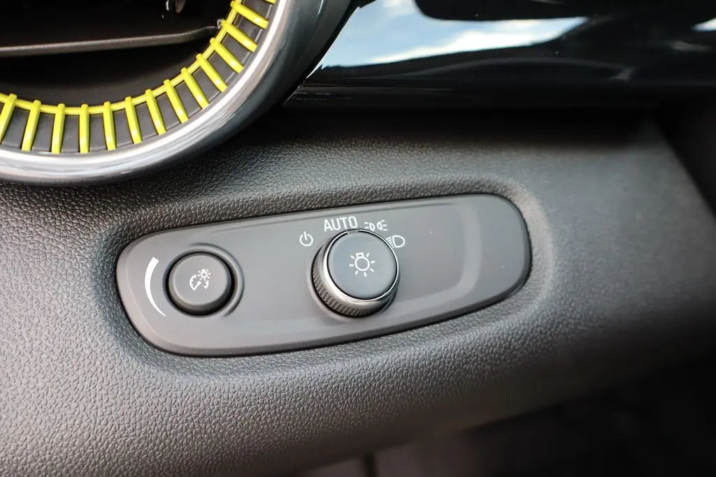 2025 Chevrolet Trax ACTIV photo 6