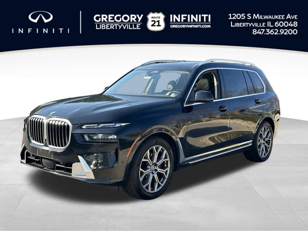 2025 BMW X7 40i