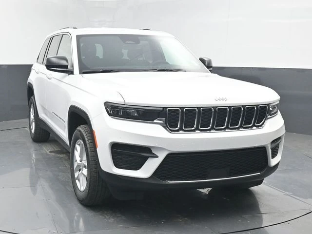 2026 Jeep Grand Cherokee Laredo - Photo 9