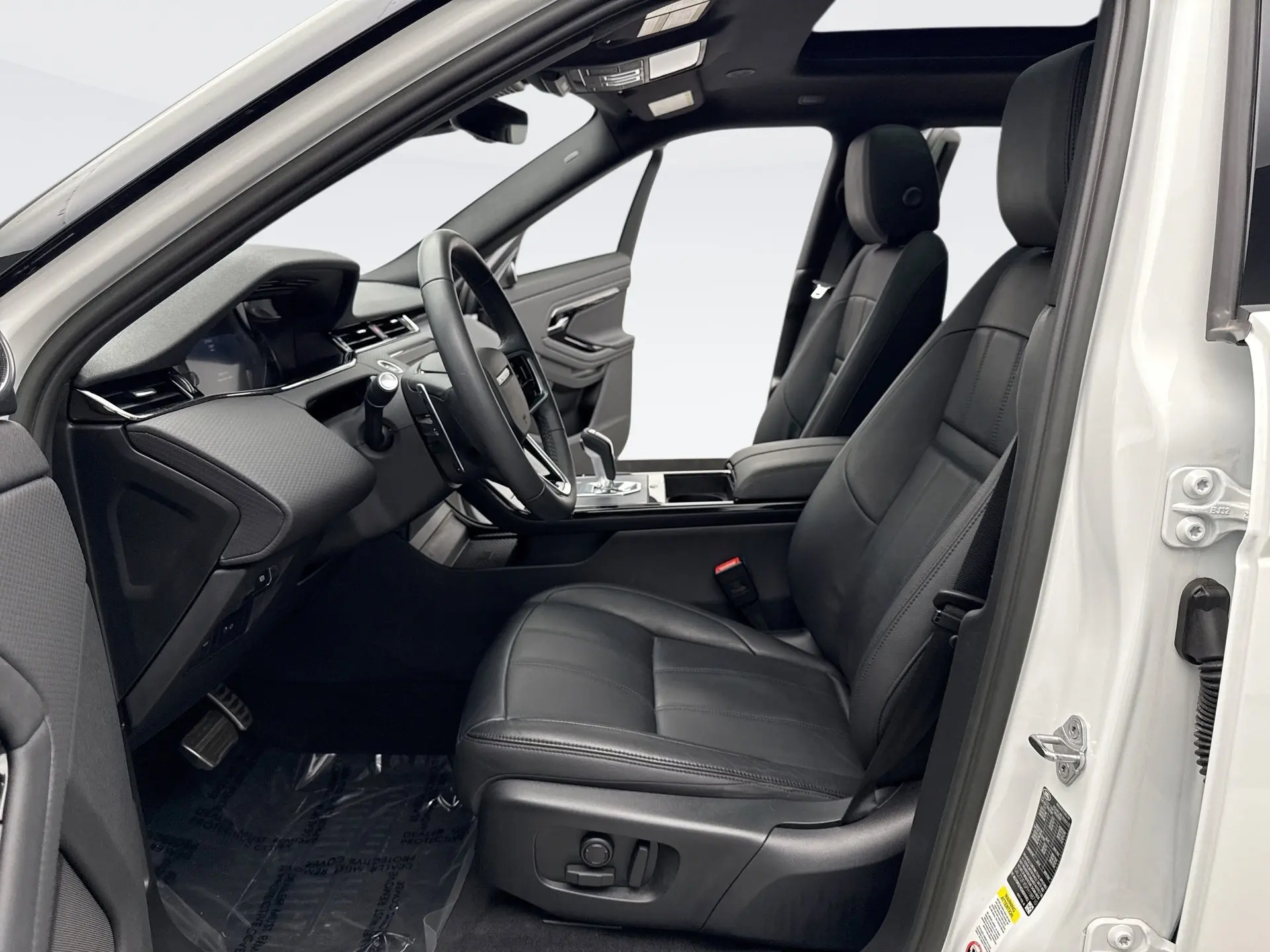 2023 Land Rover Range Rover Evoque R-Dynamic S photo 10