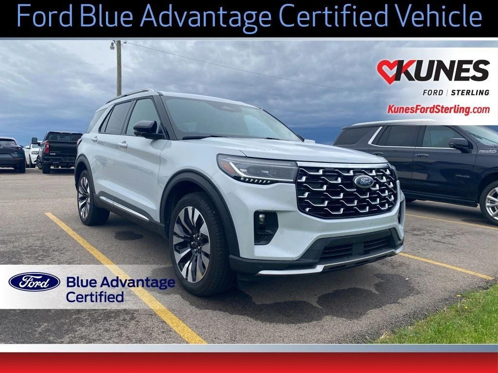 2025 Ford Explorer's photo