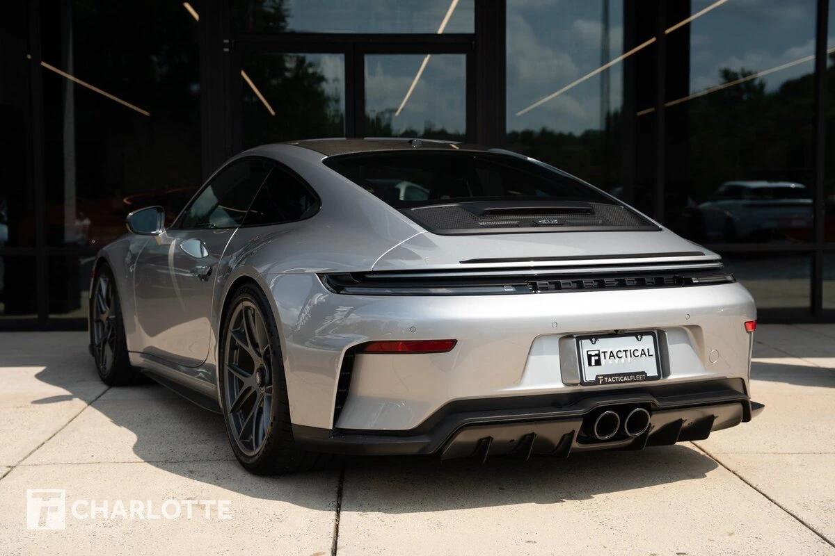 2026 Porsche 911 GT3 Touring Package - Photo 14