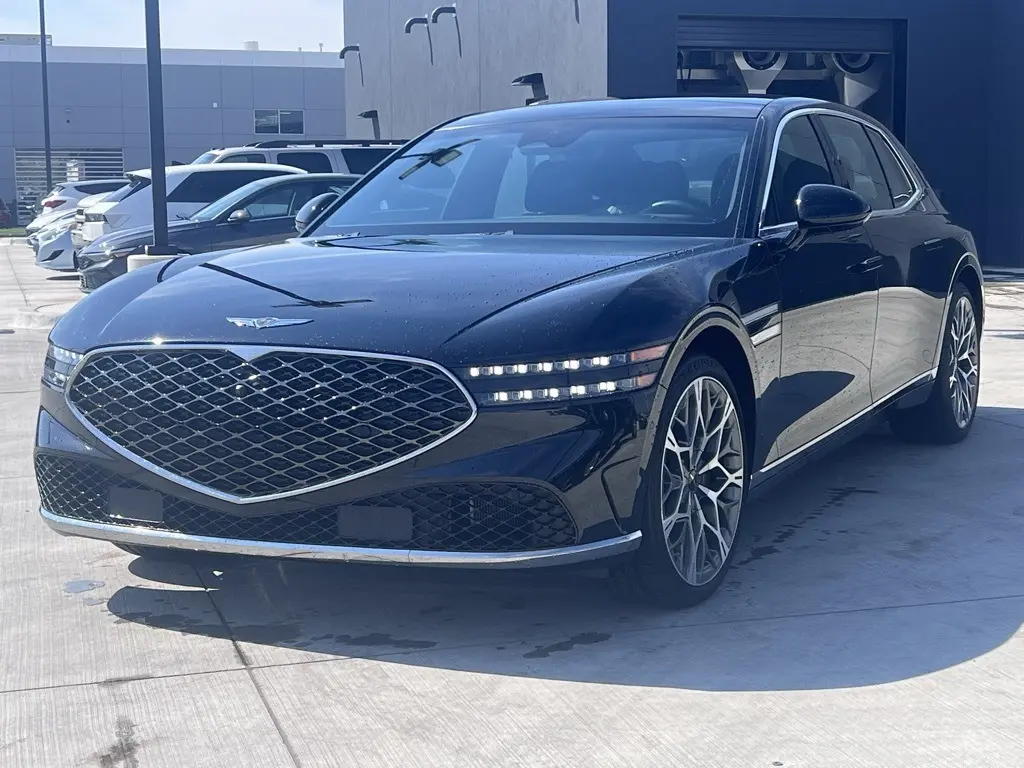 2023 GENESIS G90