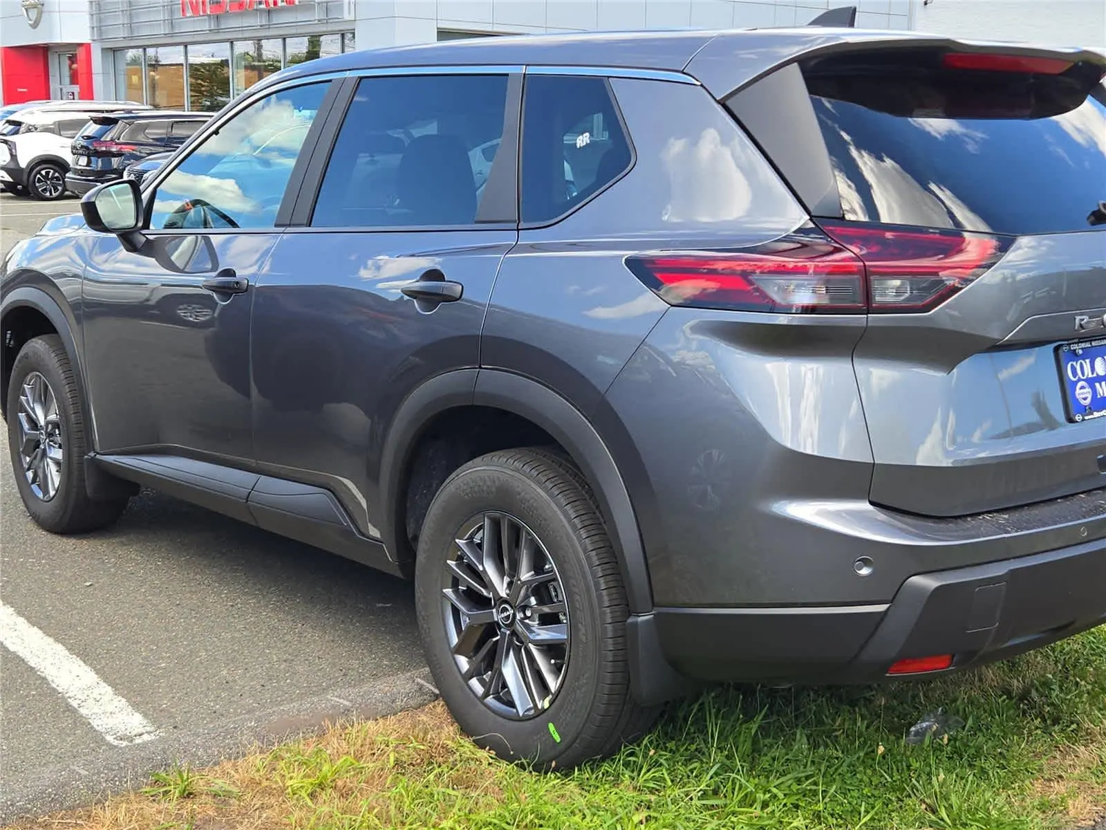 2026 Nissan Rogue S photo 9