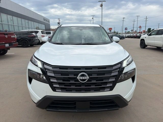 2026 Nissan Rogue SV AWD's photo