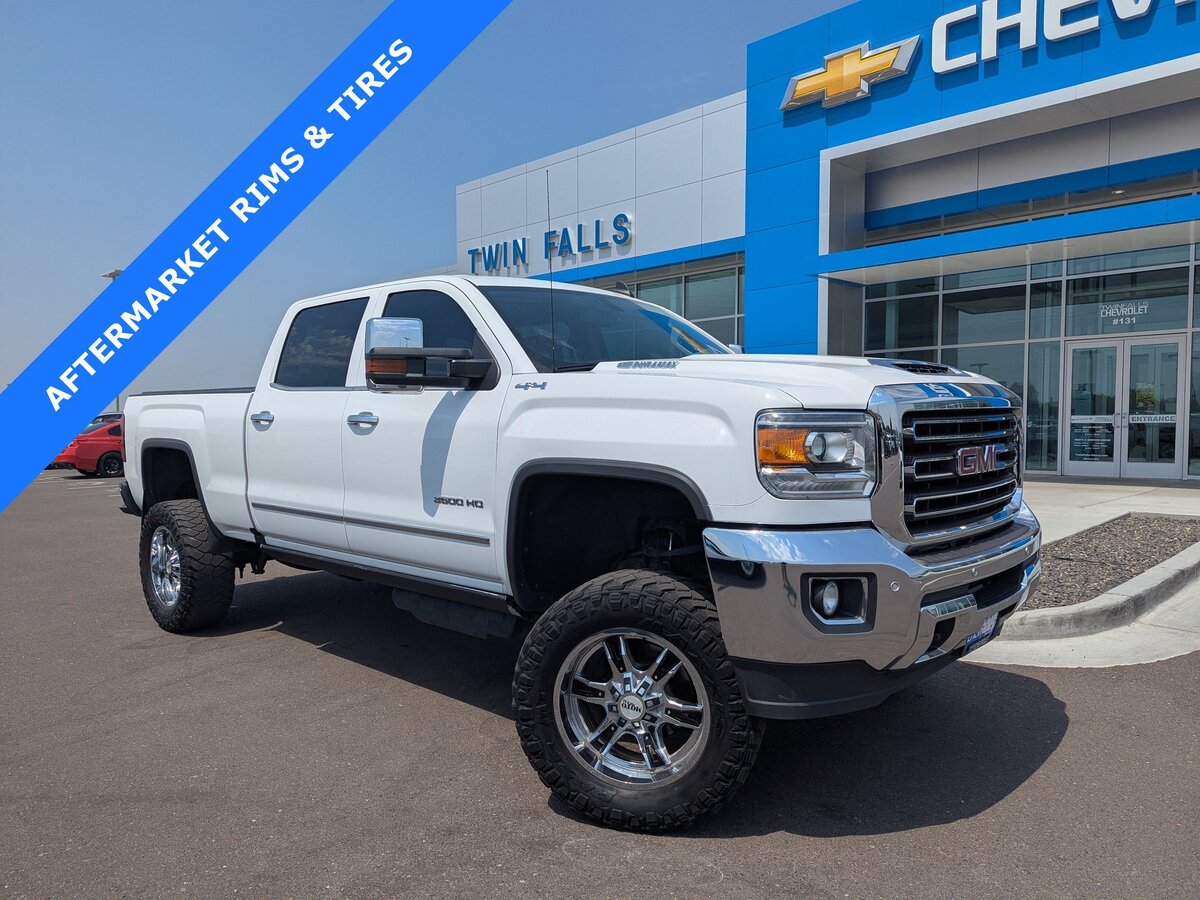 2017 Gmc Sierra 3500HD 4WD Crew Cab 153.7 SLT